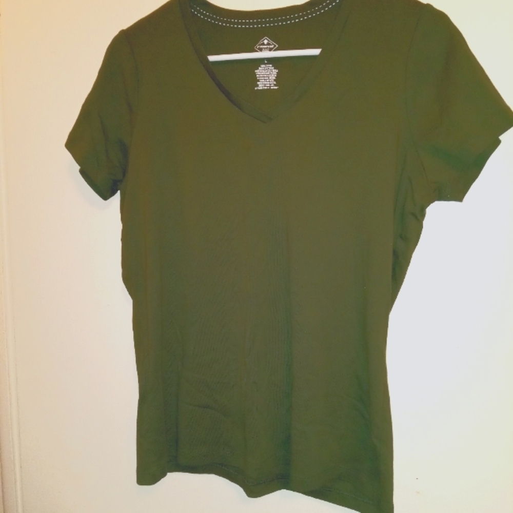 Tee shirt